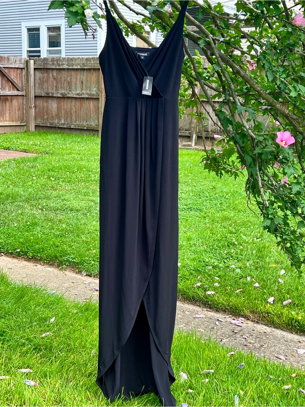 NWT Express Sundress Formal Tulip Hem Surplice Faux Wrap Dress LBD Maxi XS Lined